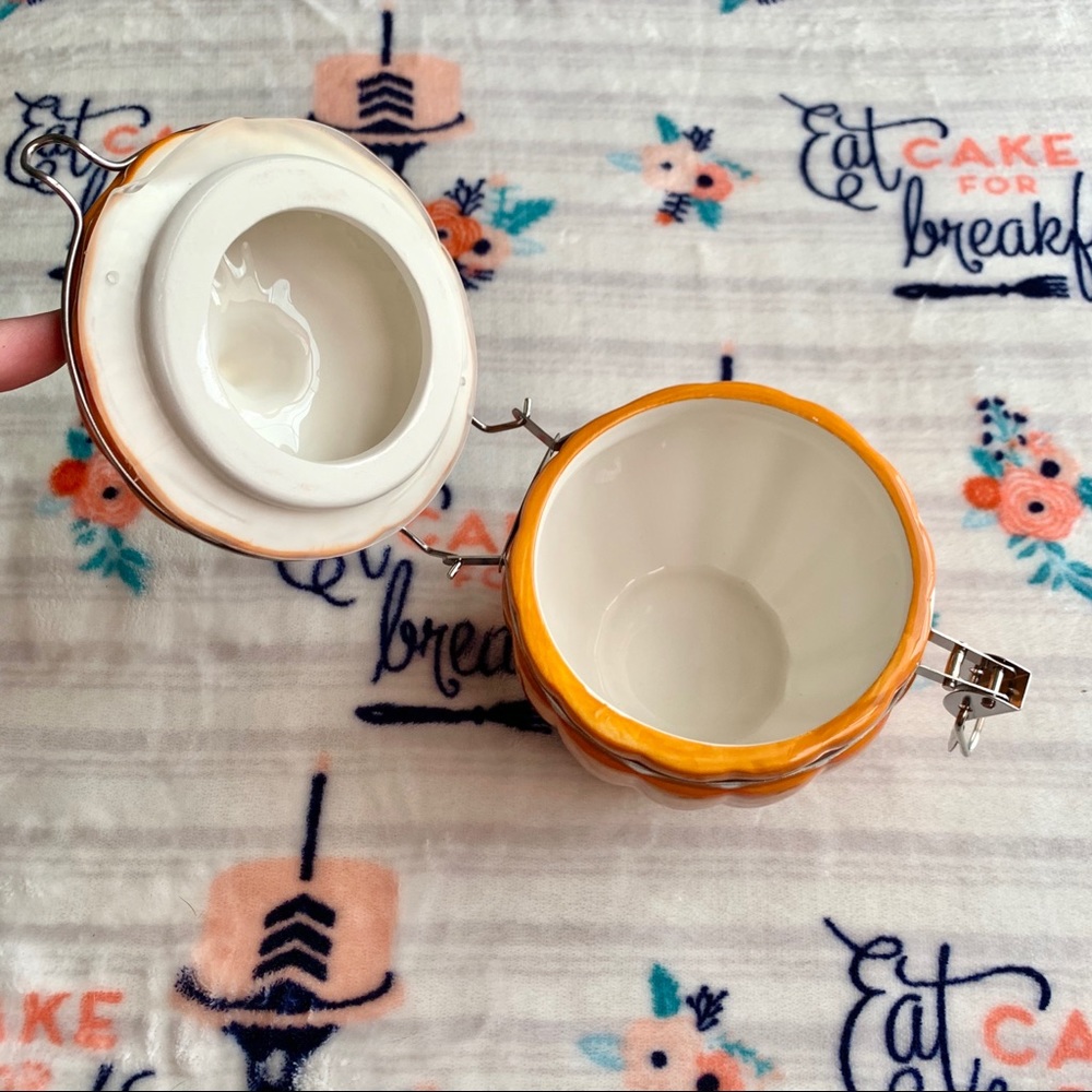 LAST 1! 🎃 Orange Pumpkin Kitchen Canister 🎃 - Picture 7 of 10